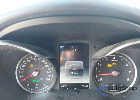 2017 Mercedes-Benz Glc 300 4Matic z USA, uszkodzony, nr VIN WDC0G4KB5HF239371